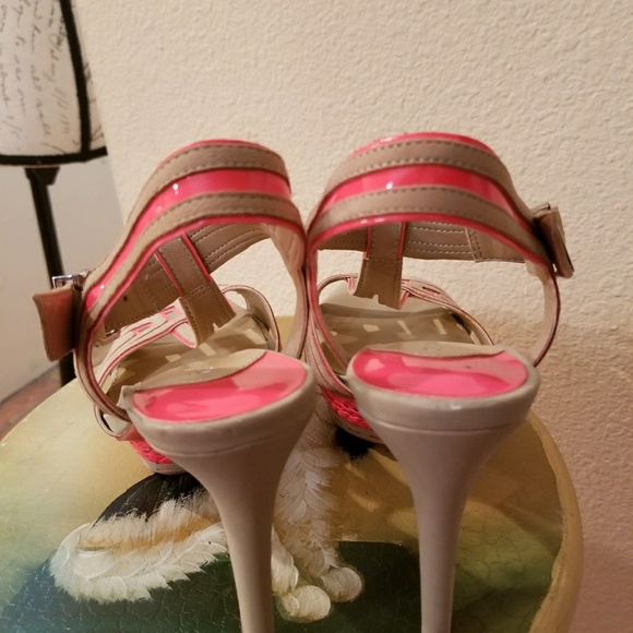 Gianni Bini heals NWOT - Picture 2 of 7